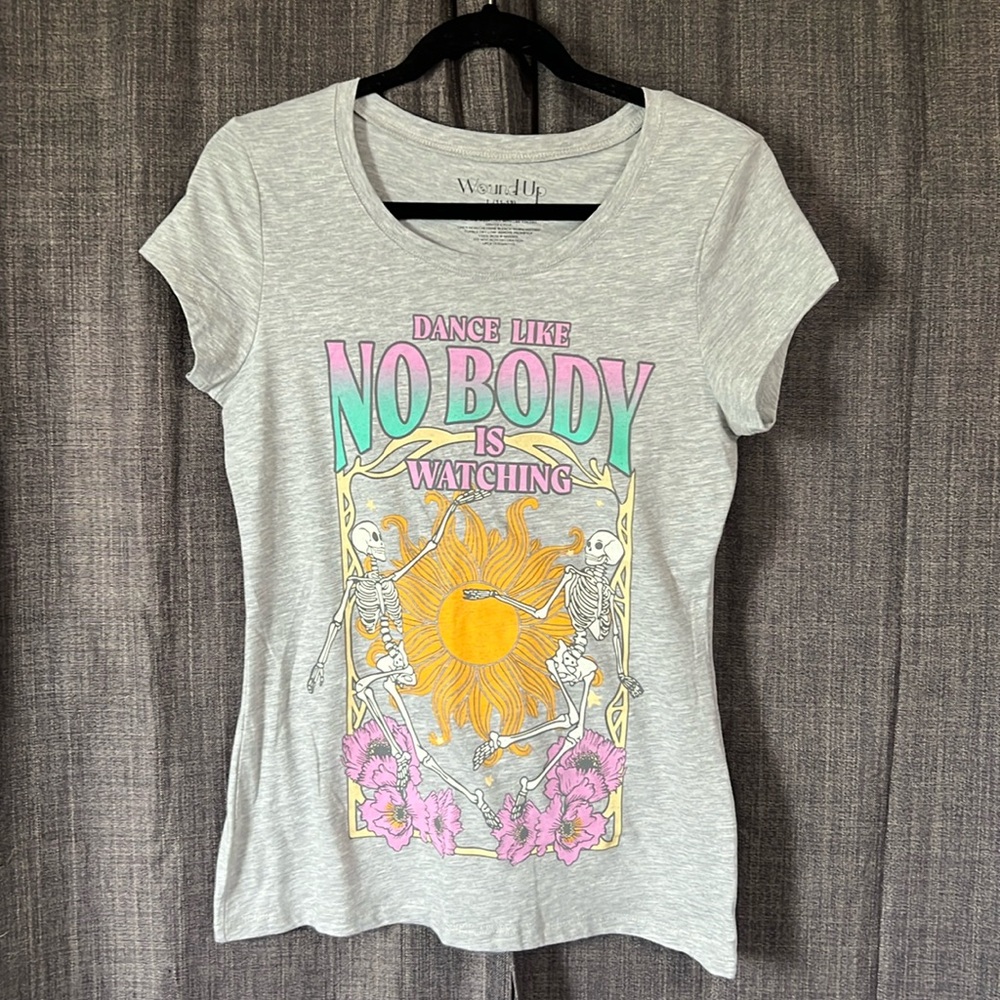 Wound up dance like nobody is watching gray tshirt size large